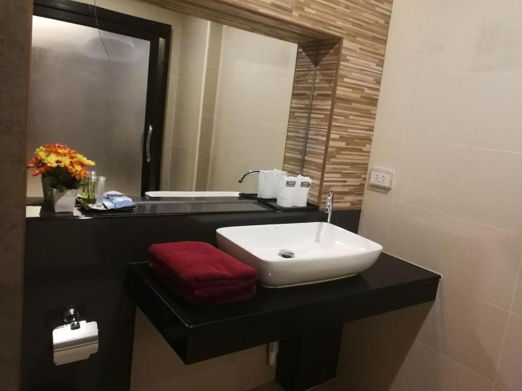 Nutchana Hill Boutique Hotel Хат Яй Екстериор снимка